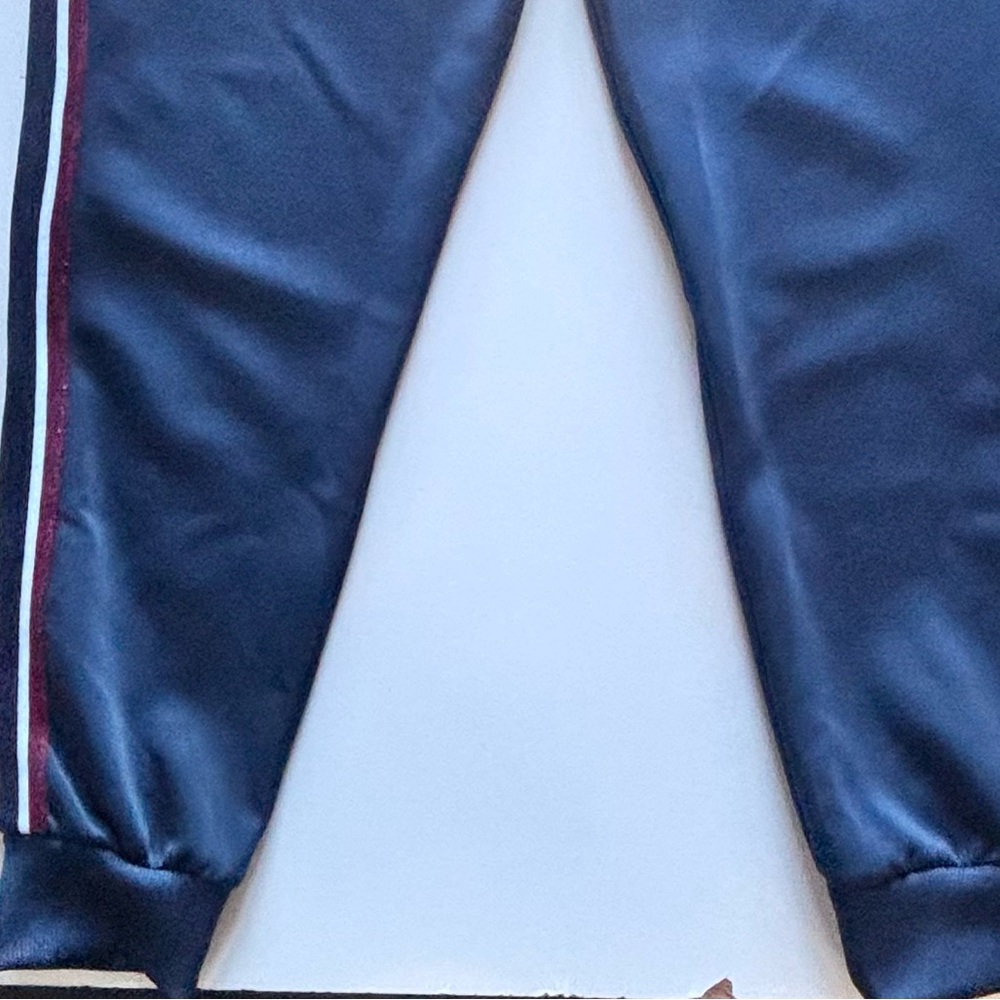 XIOS SUIT - Picture 13 of 16